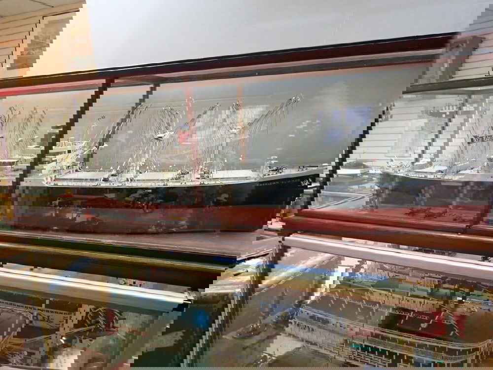 Large "American Scout" Freighter Ship Model (1 of 11)