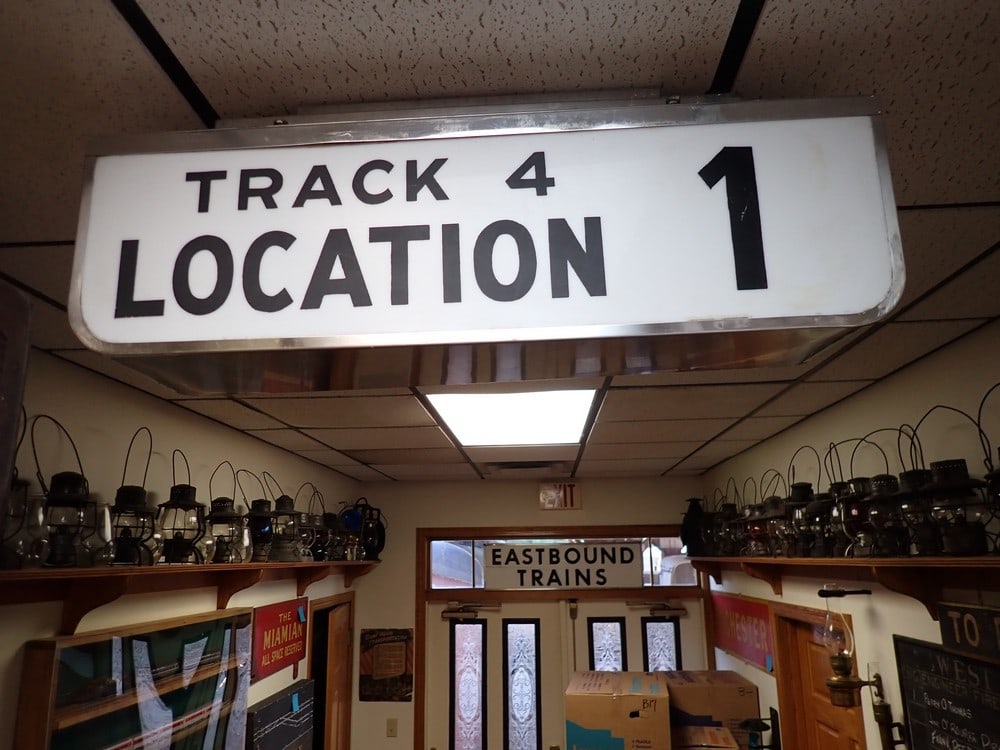 Railroad "Track 4" Lighted Sign (1 of 2)