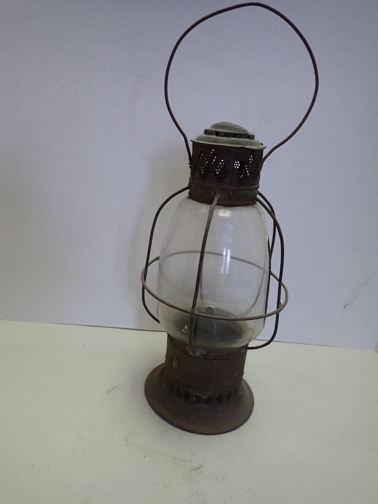 Antique Pierced Tin Railroad Lantern (1 of 12)