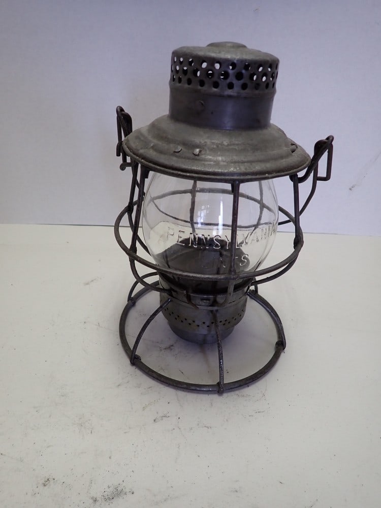 " Adlake" "Pennsylvania Lines" on Lantern and Globe: Marked "Adlake" "Pennsylvania Lines" in raised lettering. Has a little wear but otherwise in good condition