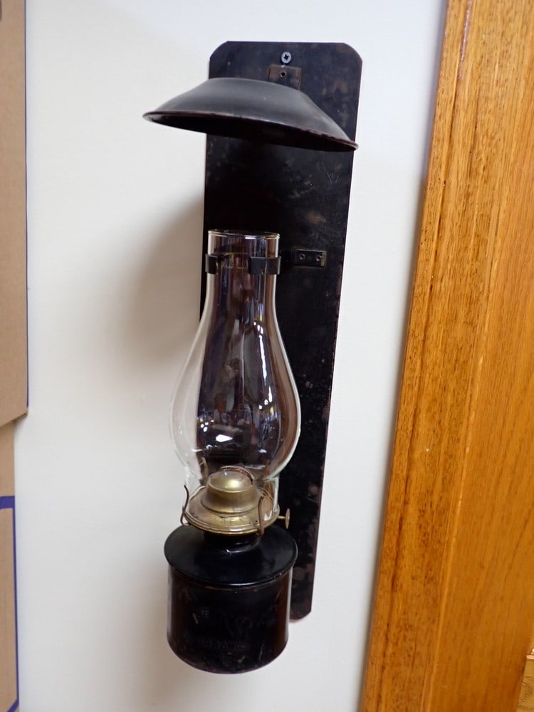 "Pennsylvania R.R. Urbano" Railroad Car Lamps (1 of 5)