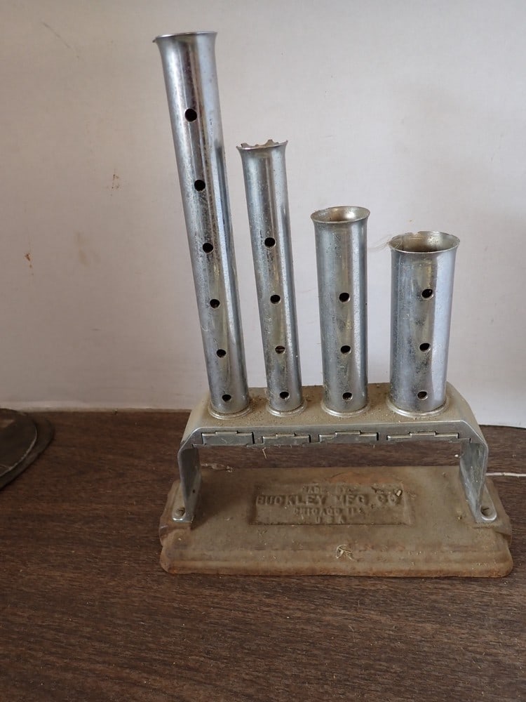 "Buckley Manf. Co. Chicago Il USA" Coin Changer (1 of 10)