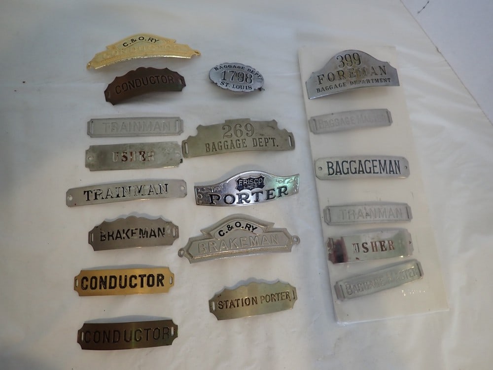 Railroad Hat Badges & Pins 19 Total (1 of 4)
