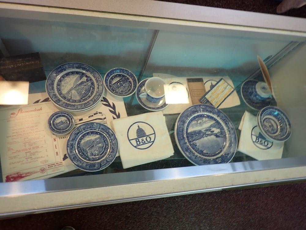 B&O China & Dining Car Memorabilia (1 of 20)