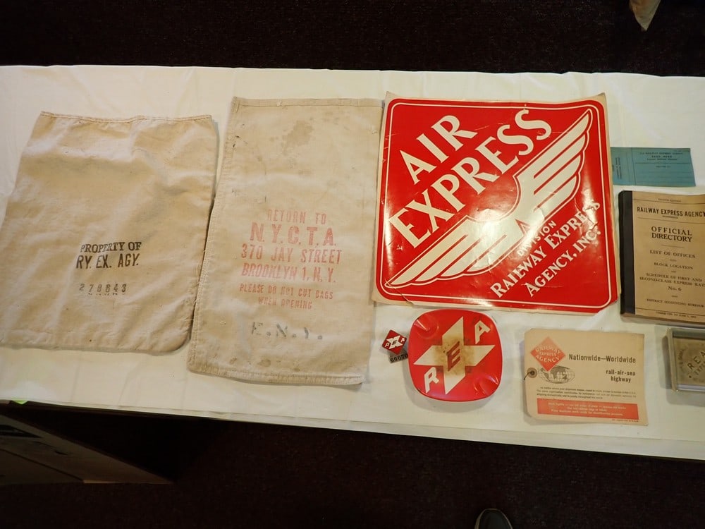 Railway Express Agency memorabilia (1 of 14)