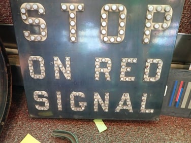"Stop on Red Signal" Reflective Sign