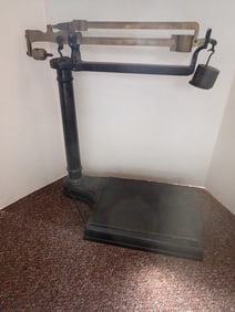 "Buffalo" Balance Scale