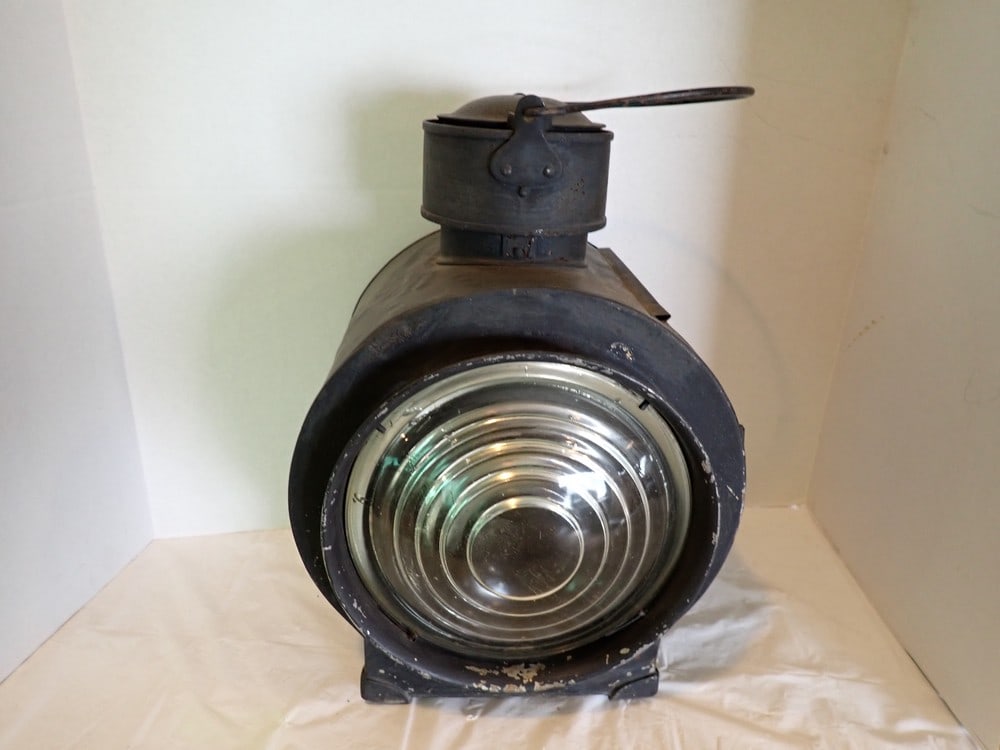 Antique R.R. Signal Lantern (1 of 6)