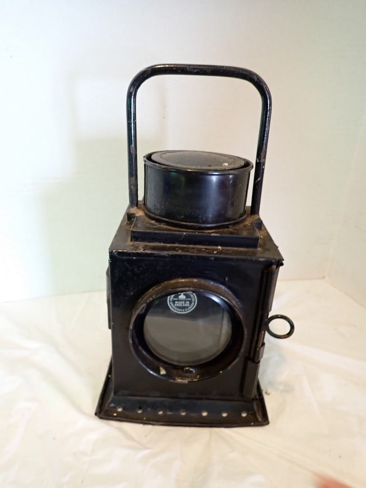 English Iron Railway Lantern (1 of 4)