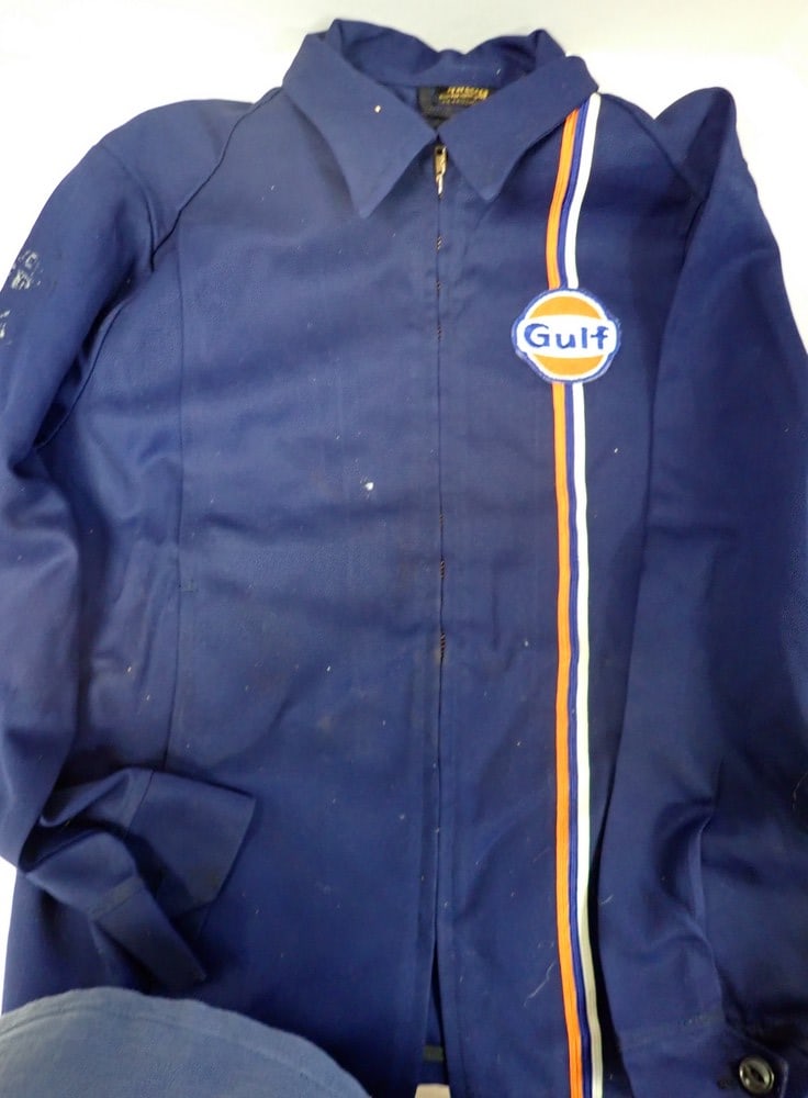 "Gulf" Attendant Coat: Embroidered Patch & Stripes (Size 42 Reg.), has silver coloring on sleeve