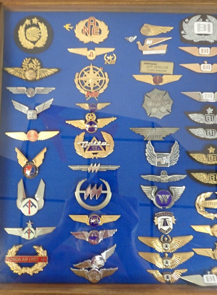 Airline Pins & Insignia (1 of 7)
