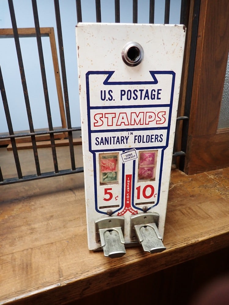 U.S. Postage 5 cent & 10 cent Machine (1 of 6)