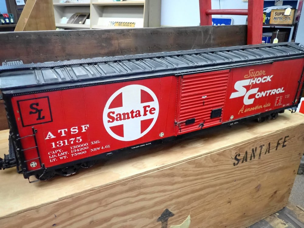 Sante Fe Large Scale Metal Box Car (1 of 6)