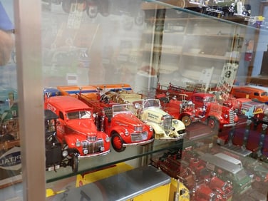 Die-Cast Trust & Banks