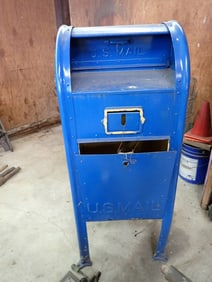 U.S.P.S. Vintage Street Mailbox Full Size