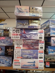 1:48/1:72 scale and other airplane models