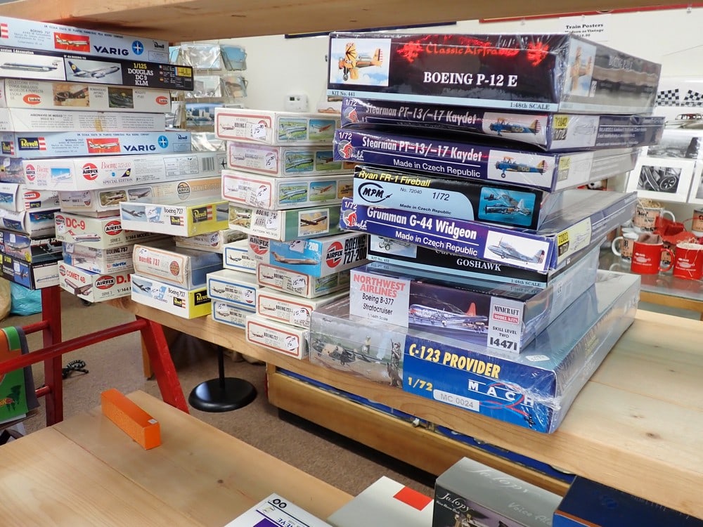 144/148/172 scale model kits etc (1 of 14)