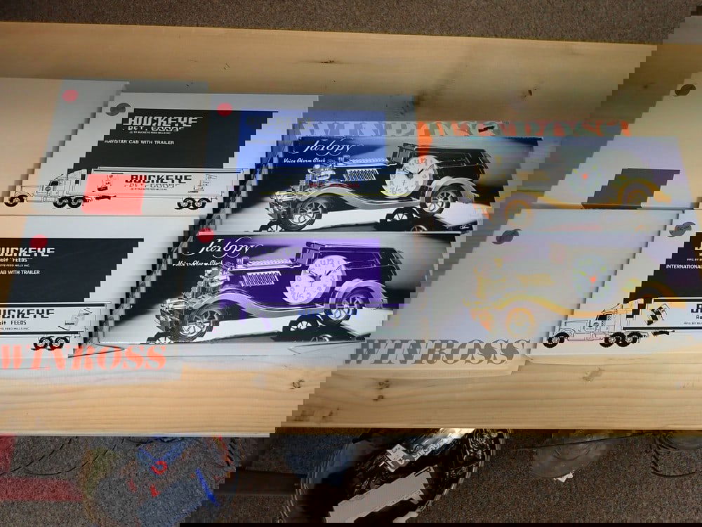 (5) 1:64 Diecast Truck/Car Alarm Clocks (1 of 9)