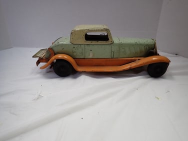Antique Tin wind-up Coupe