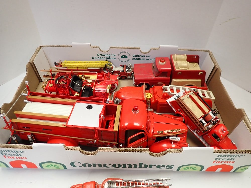 Die-Cast & other metal fire trucks: Plastic wind-up Fire Truck - tootsie toy ladder & others
