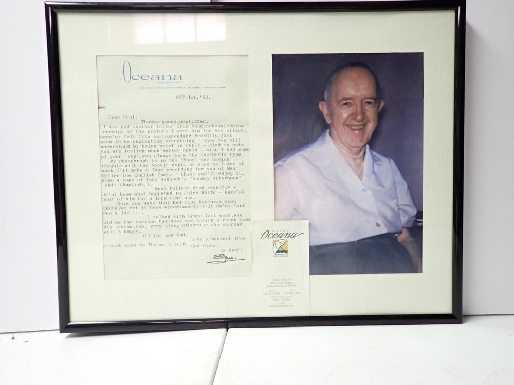 1962 Stan Laurel letter with photo: Photo of older Laurel. Letter to friend "Haven't felt like corresponding recently, just seem to be neglecting everything-know you will understand my being brief in reply". Also has Hotel Oceana busine
