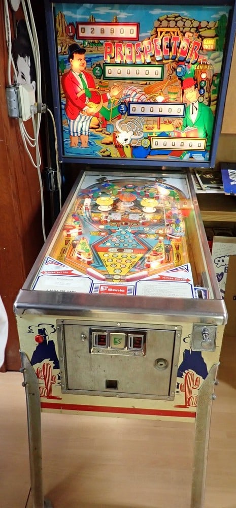 Laurel and Hardy Prospector Pinball Machine (1 of 17)