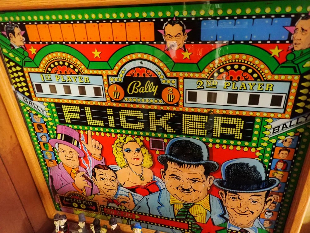 Bally FLicker Pinball Machine Backglass (1 of 7)