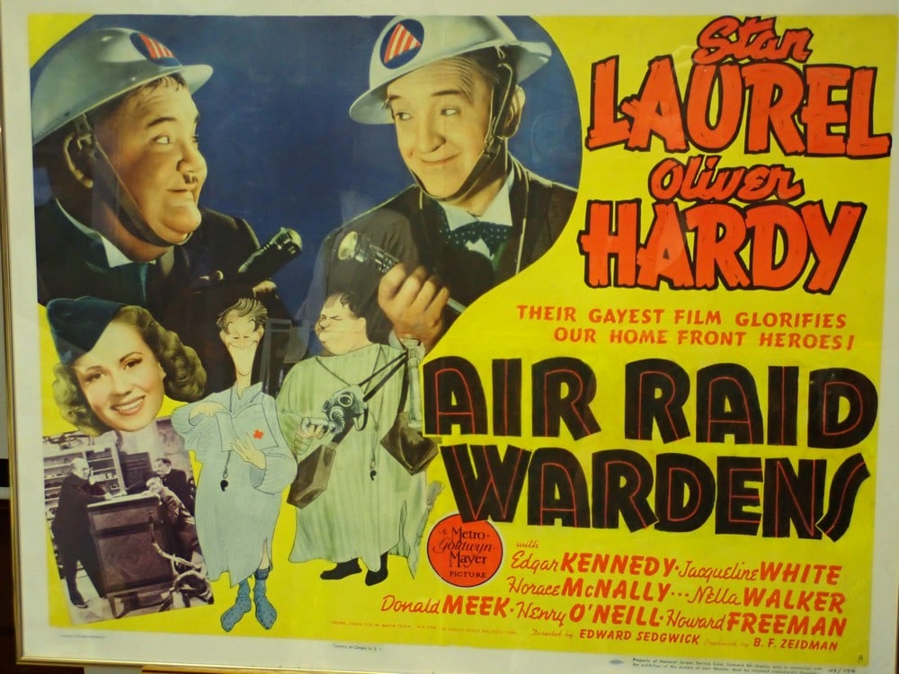 1943 Laurel & Hardy Air Raid Wardens Movie Poster (1 of 9)