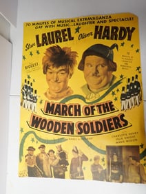1934 Laurel and Hardy March Of The Wooden Solidiers
