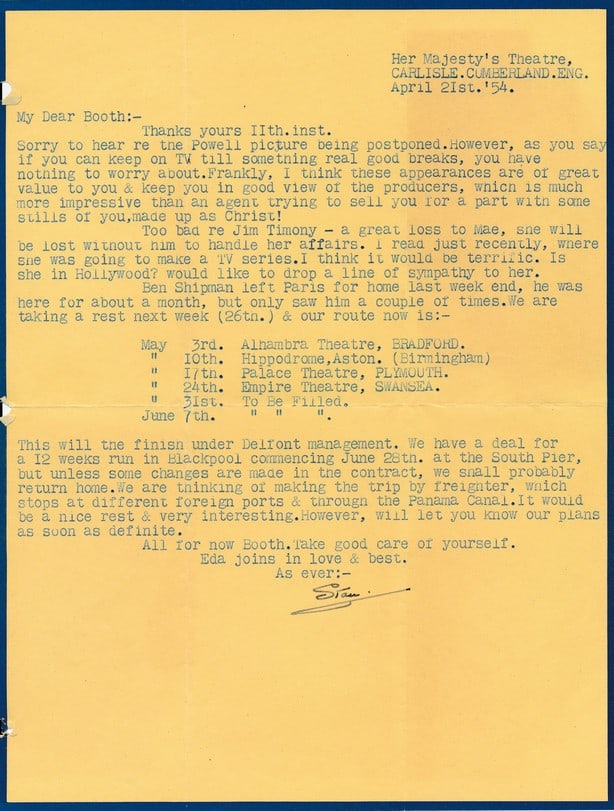 1954 Signed Stan Laurel Typed Letter with Enveope & (1 of 4)