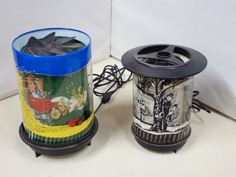 2 Laurel and Hardy Motion Lamps (1 of 9)