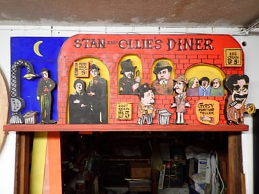 Wooden Stan & Ollie's Diner Display