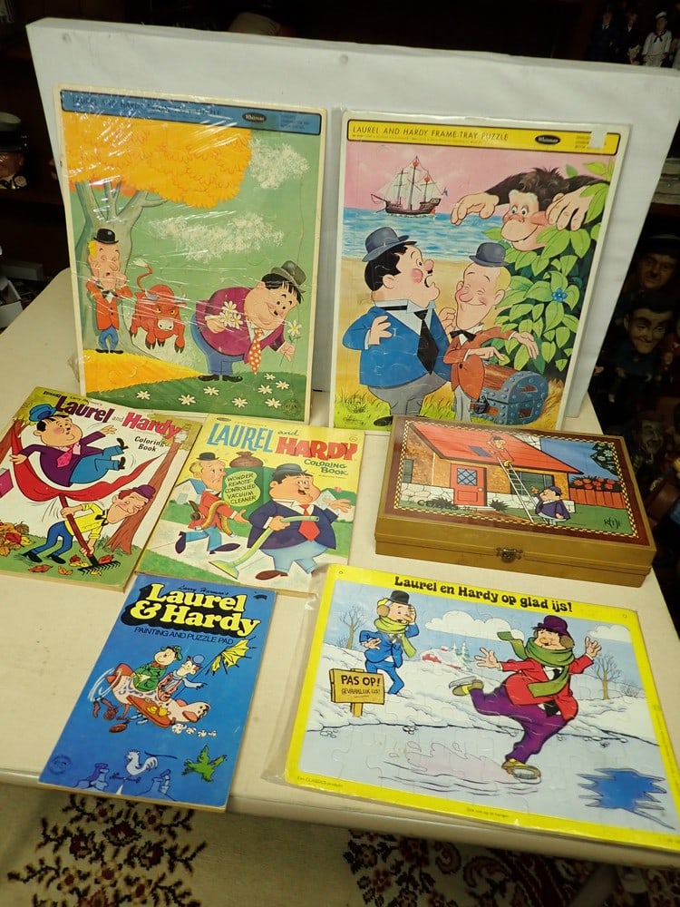 Painting and Puzzle pad, Whitman Puzzles, etc. (1 of 16)