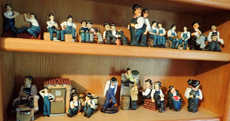 Laurel and Hardy Ceramic Figures and Banks (1 of 9)