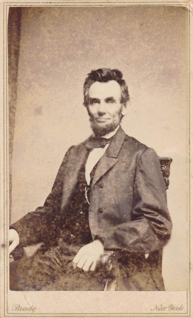 Seated President Abraham Lincoln CDV (1 of 2)