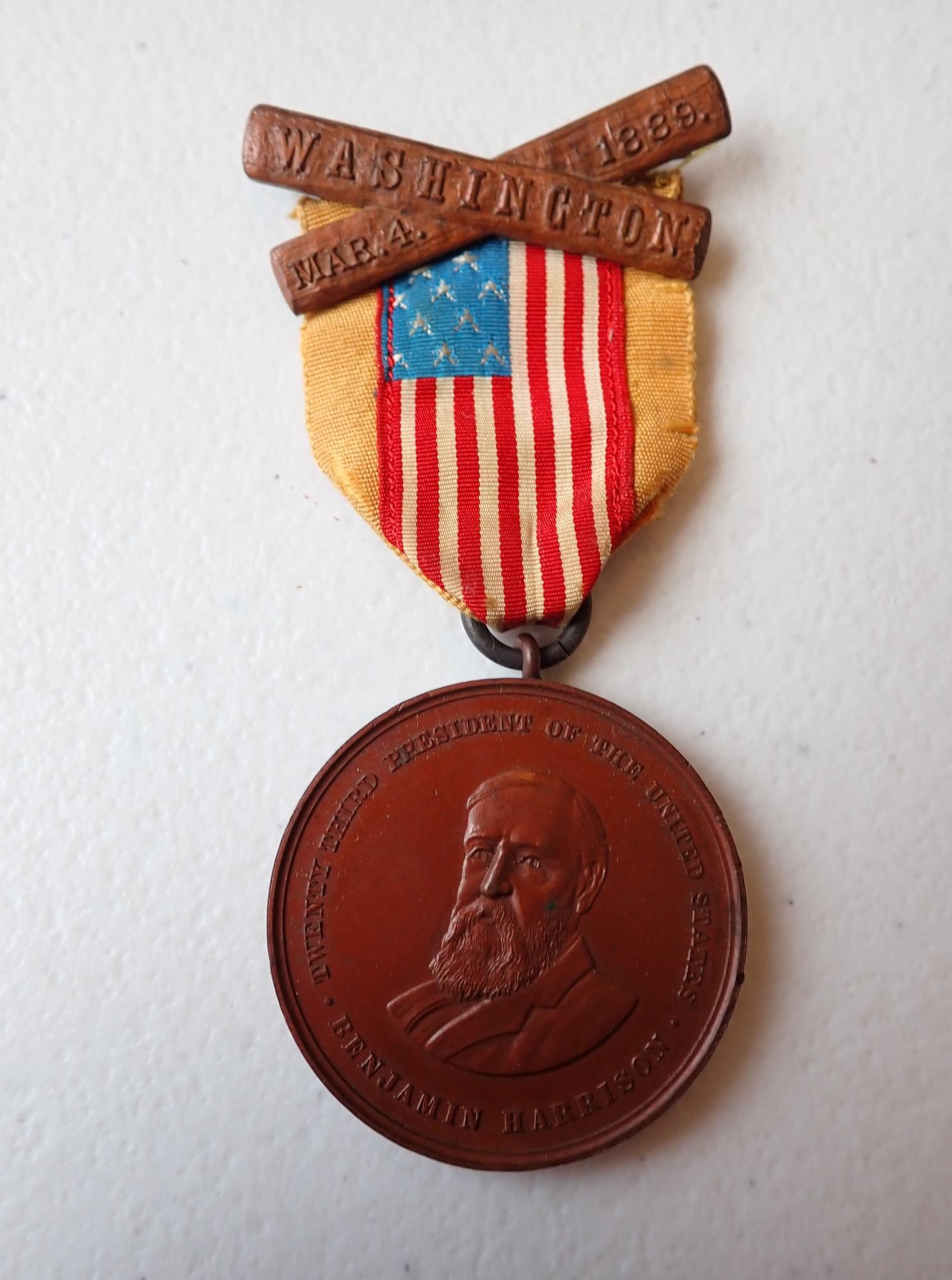 1889 Benjamin Harrison Bronze Inauguration Badge (1 of 4)
