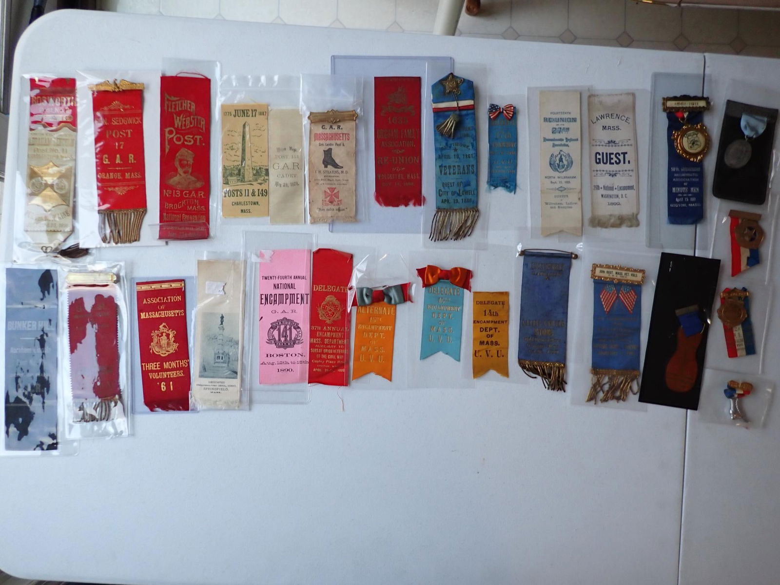 Mass. Vets ribbons & badges, Shaw Monument (1 of 13)