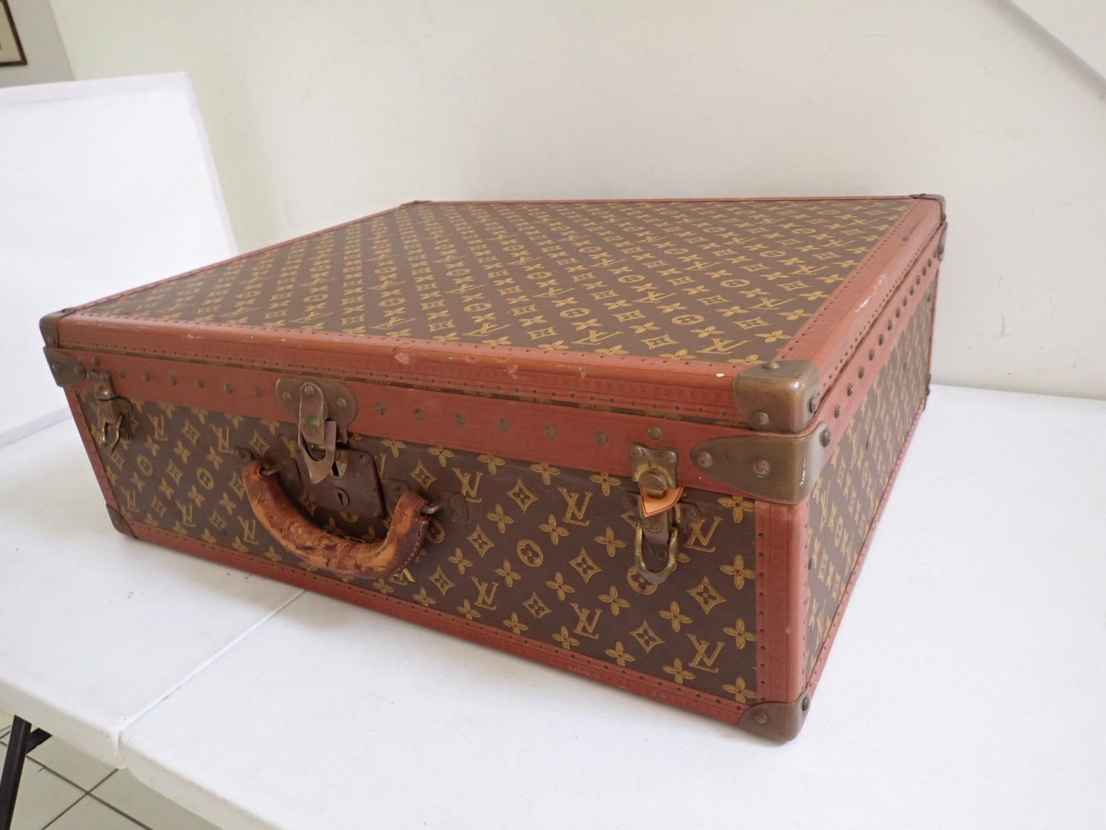 Louis Vuitton Vintage Suitcase (1 of 20)