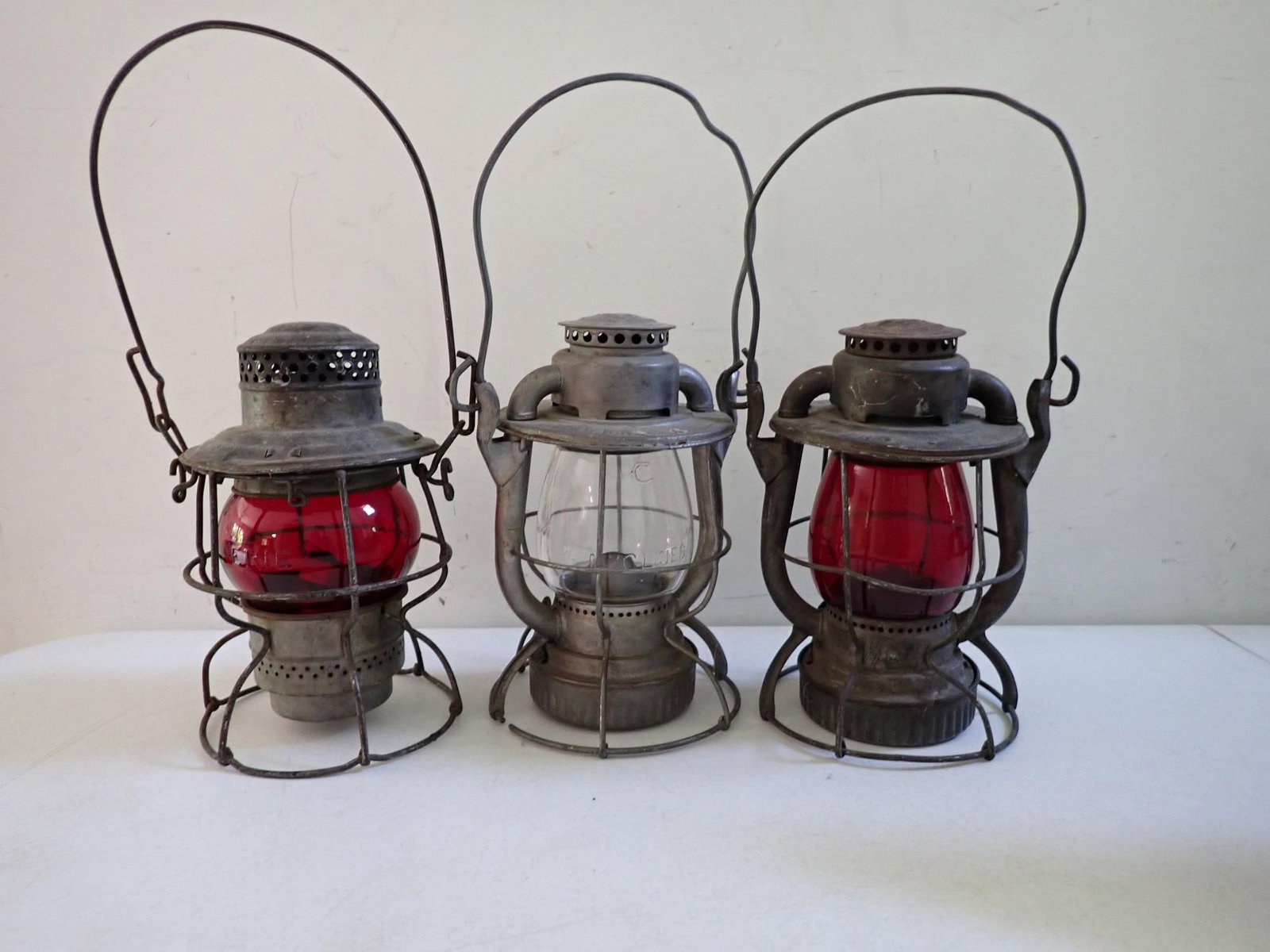 D, L, & W RR and D& H Railroad Lanterns (1 of 14)