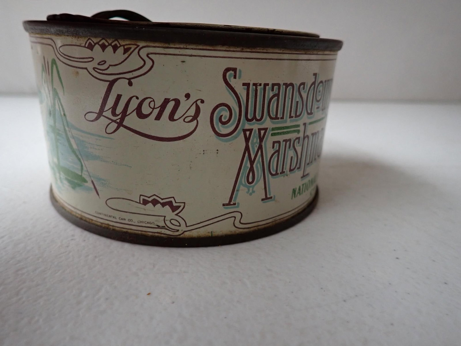 Lyon's Swansdown Marshmallow Tin - 5