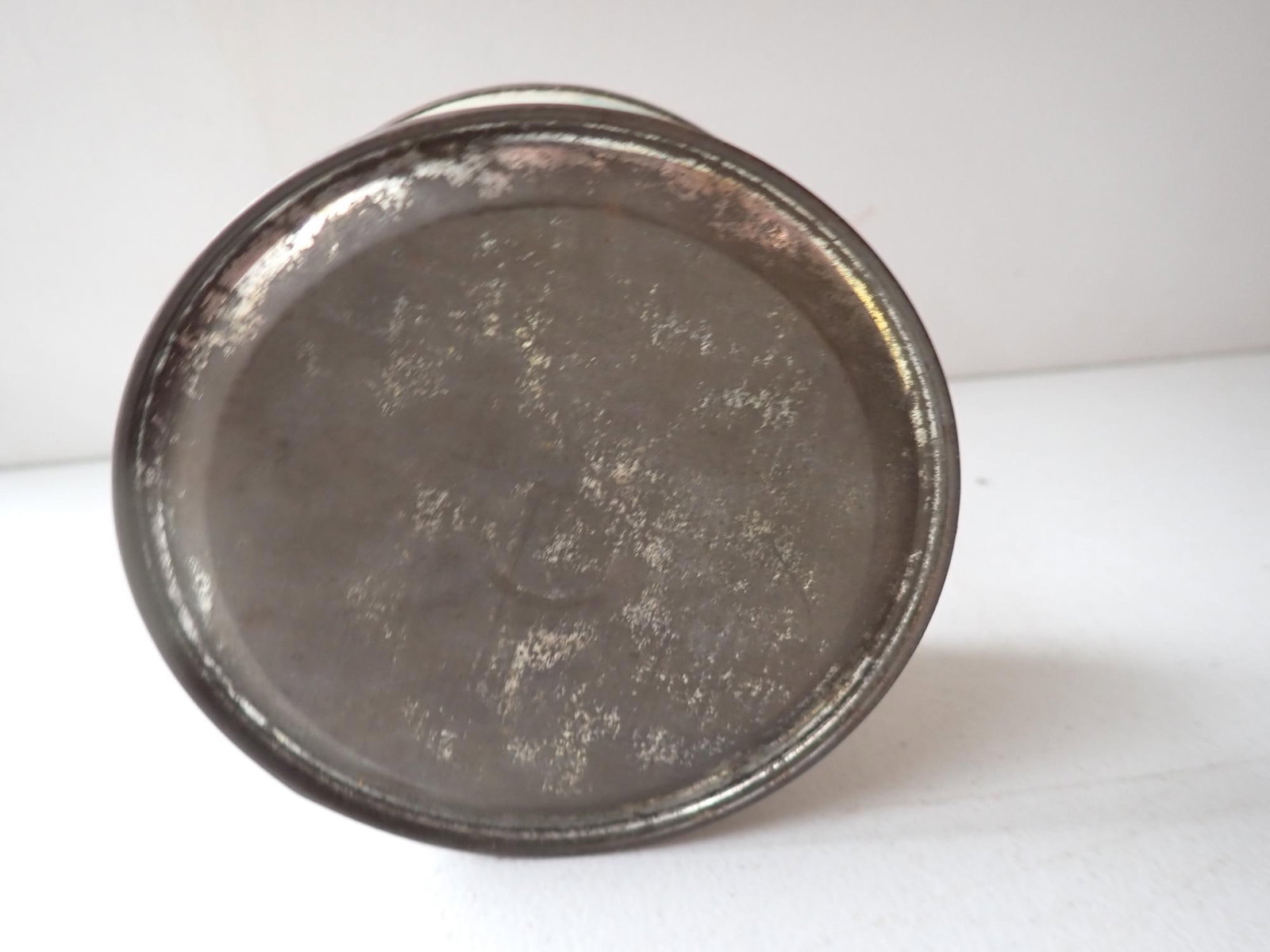 Lyon's Swansdown Marshmallow Tin - 9