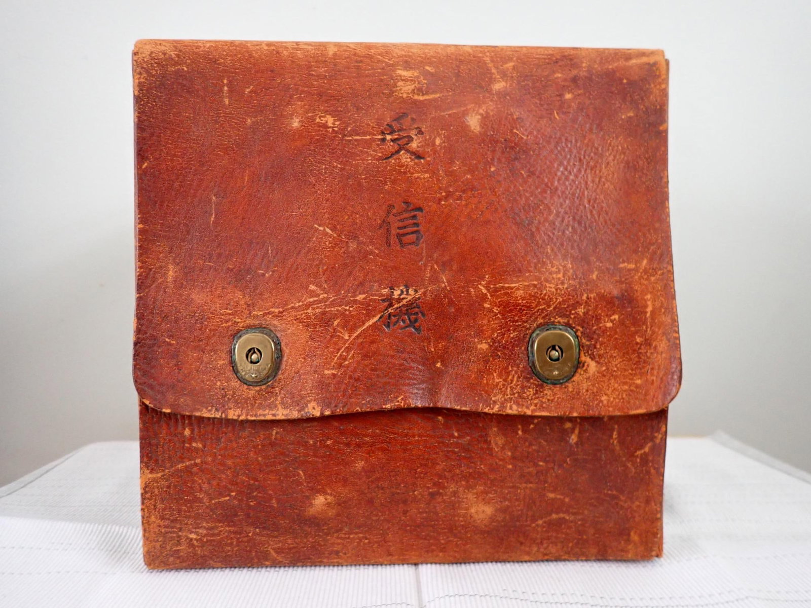 WWII Japanese Army Radio Signal Receiver (1 of 20)