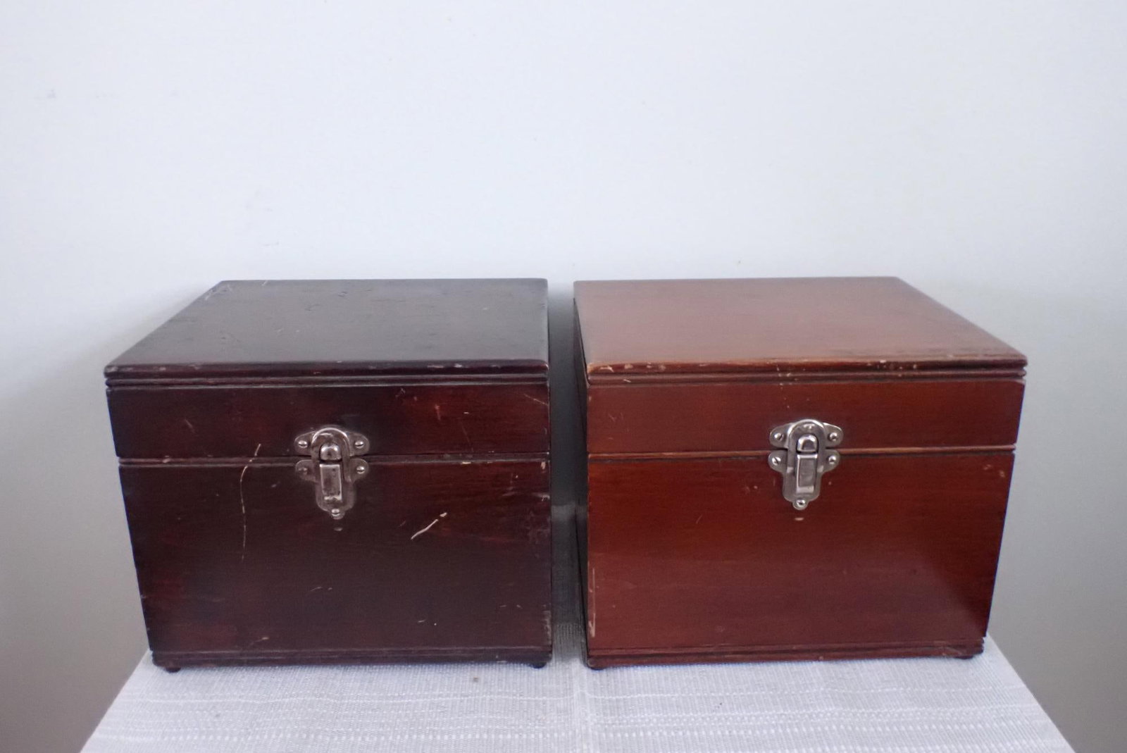 Westinghouse Aeriola Sr. Receiver and Jr.: One Westinghouse for Radio Corporation of America Aeriola Sr. Receiver Type RF and One Aeriola Jr. Style 307421 with headset. Both in wooden hinges cases with instructions inside cover. Cases have som