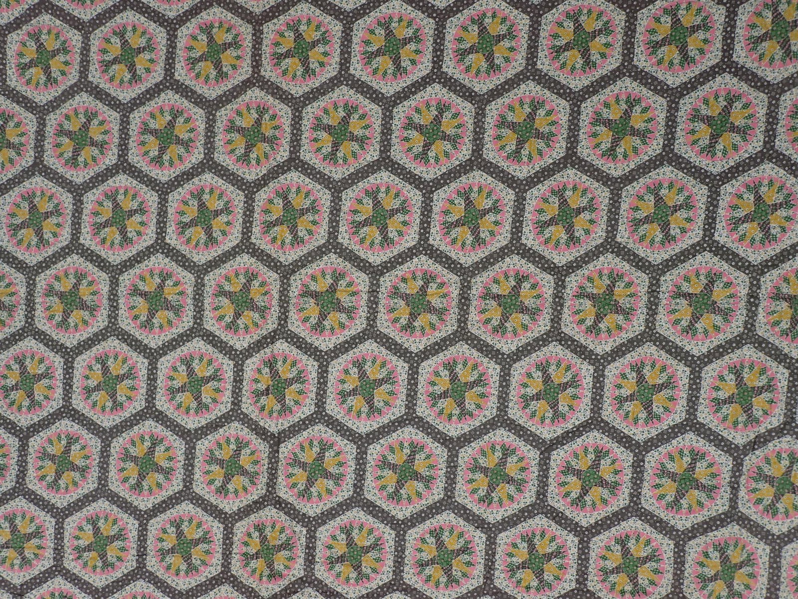 Quilt - Cheater Cloth Patchwork 1970 - 3