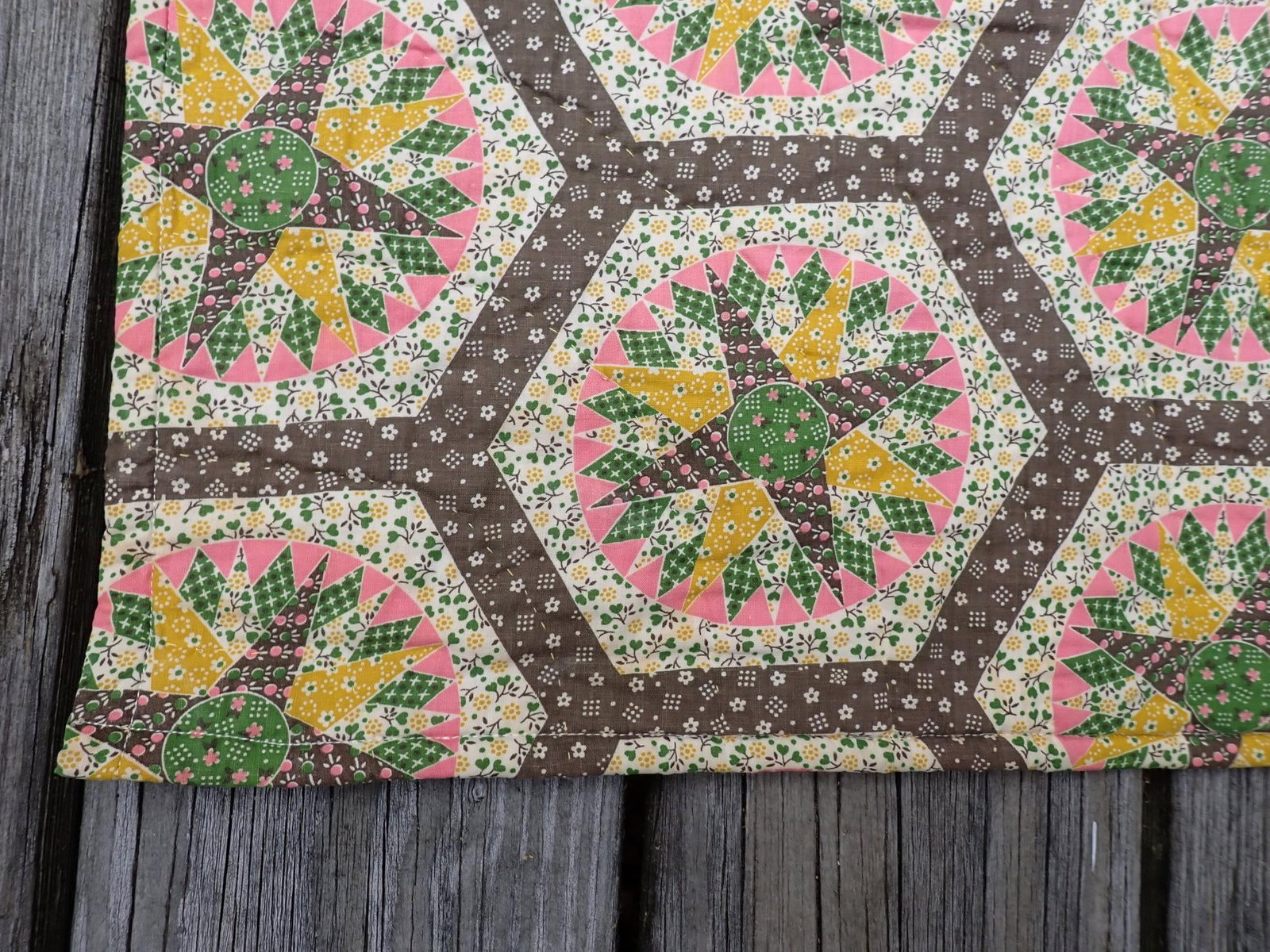 Quilt - Cheater Cloth Patchwork 1970 - 4