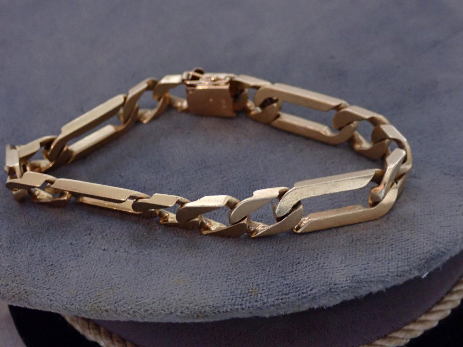 14k Gold 8 1/2" Bracelet (1 of 7)
