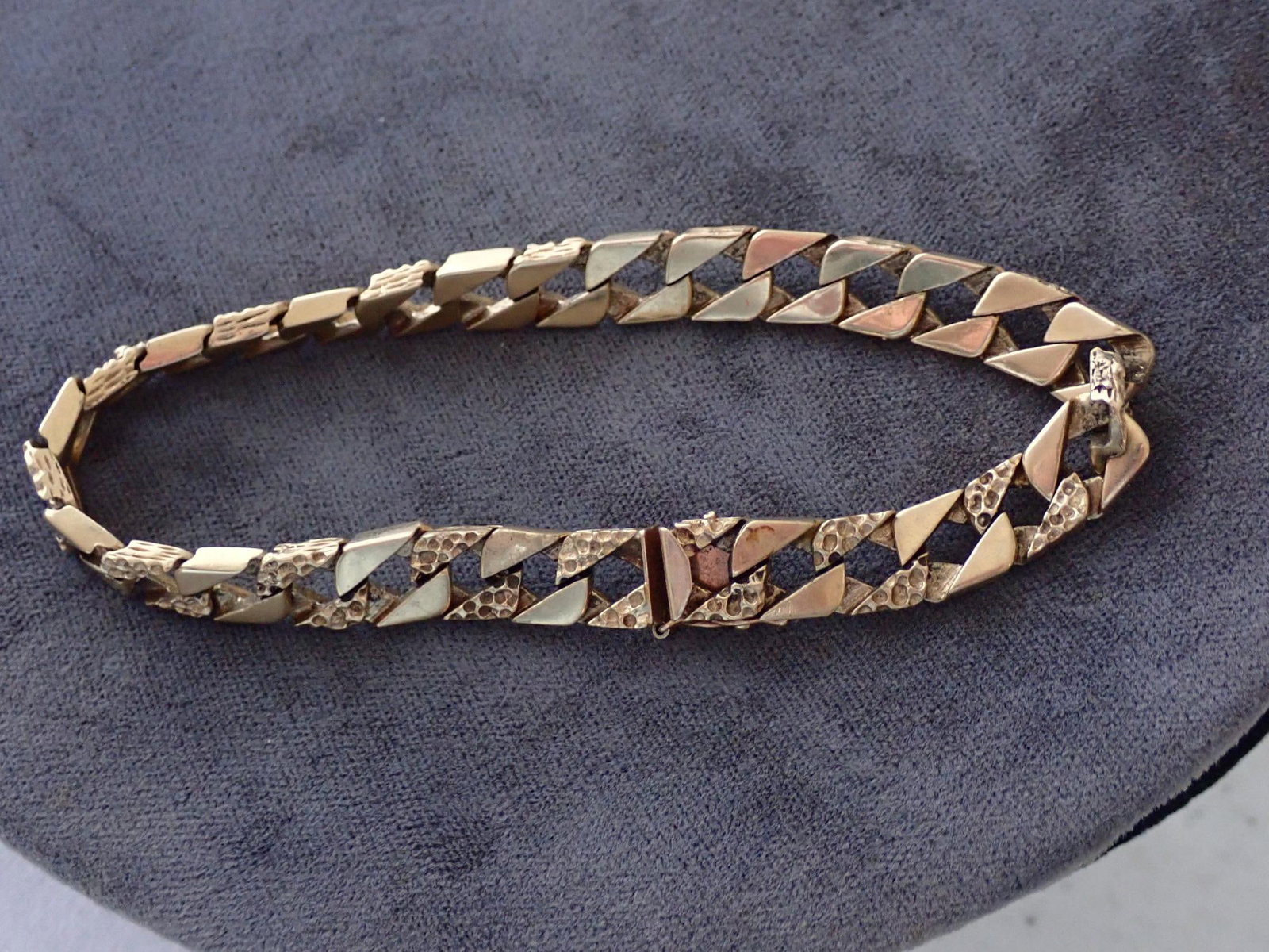 14k Gold 8 1/2" Bracelet: 36.3 grams