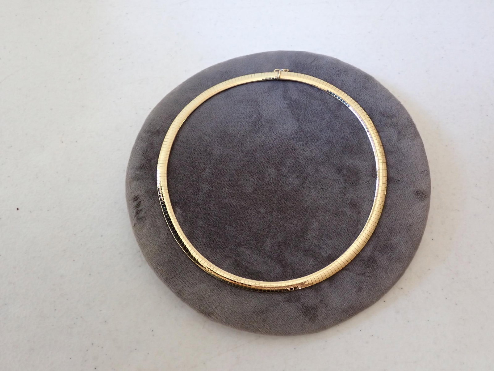 14K Italy Gold Choker: 27.1 Grams