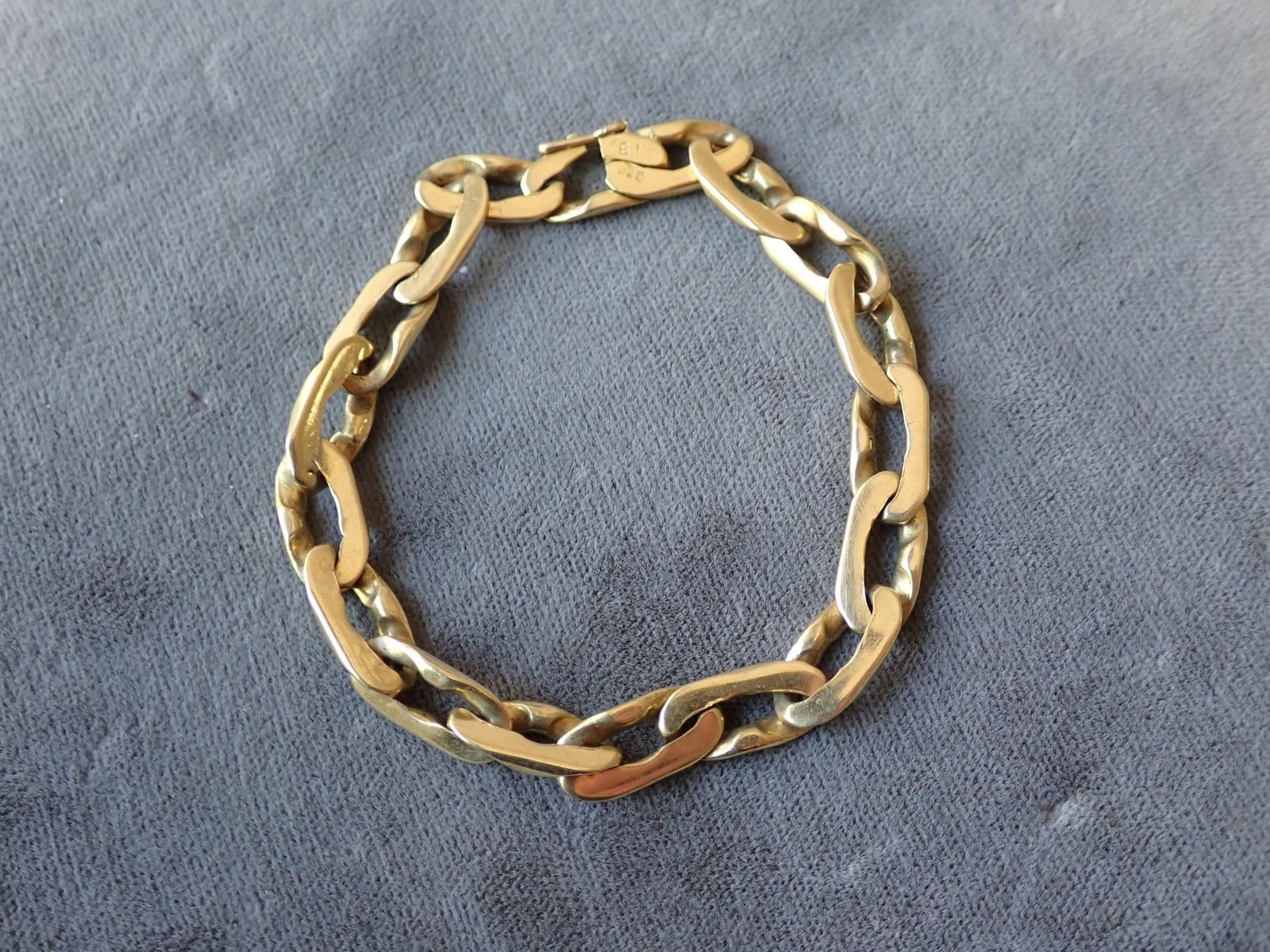 14K Gold 7" Bracelet: 22.2 Grams