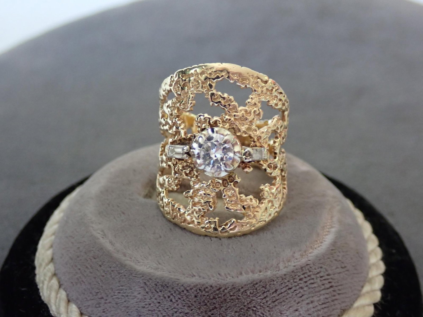 14K and Diamond Ring - 2